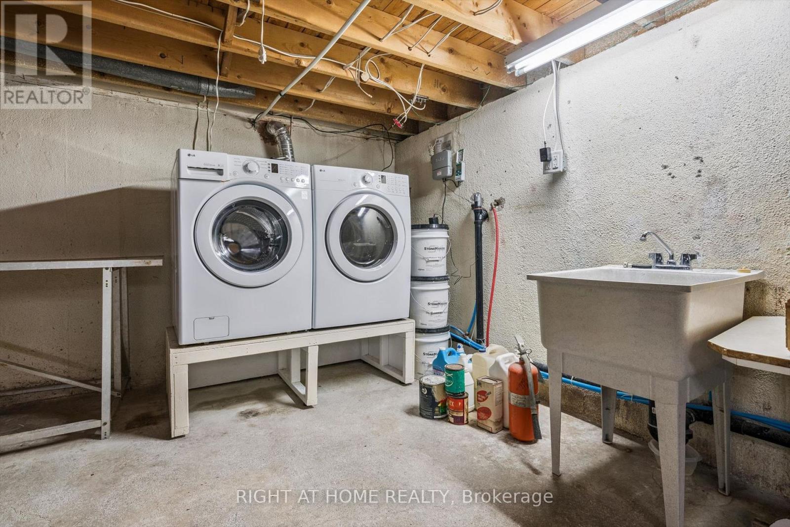 67 Manorhampton Drive, Toronto, Ontario  M9P 1E1 - Photo 35 - W13057918