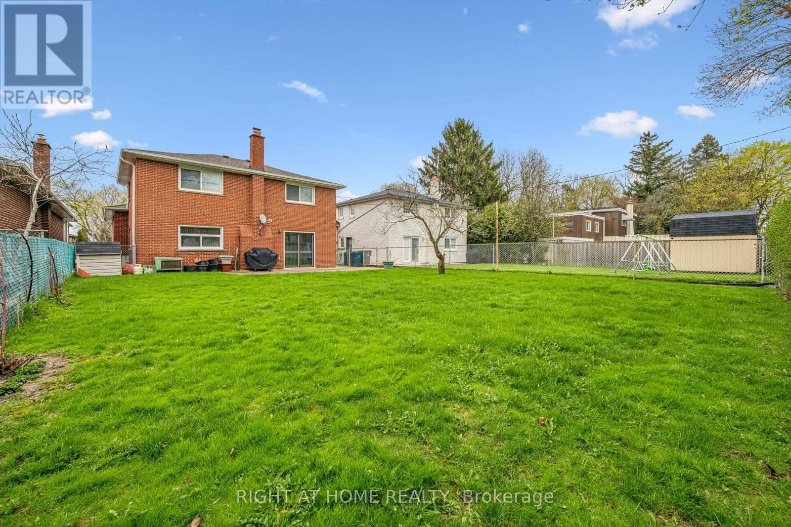 67 Manorhampton Drive, Toronto, Ontario  M9P 1E1 - Photo 40 - W13057918