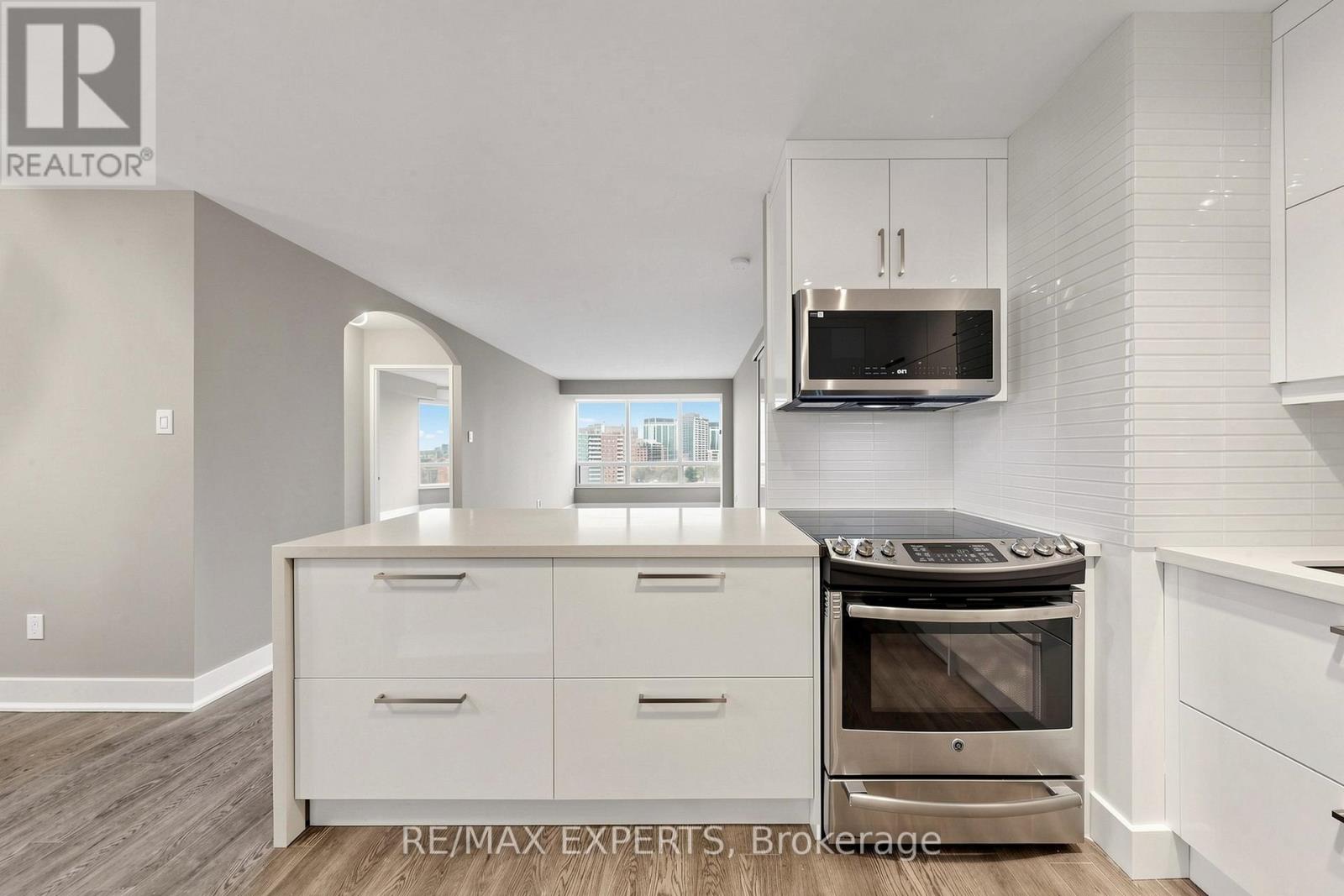 1209 - 1300 Islington Avenue, Toronto, Ontario  M9A 5C4 - Photo 11 - W13057966