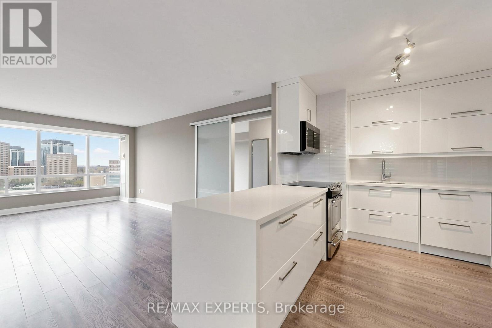 1209 - 1300 Islington Avenue, Toronto, Ontario  M9A 5C4 - Photo 9 - W13057966