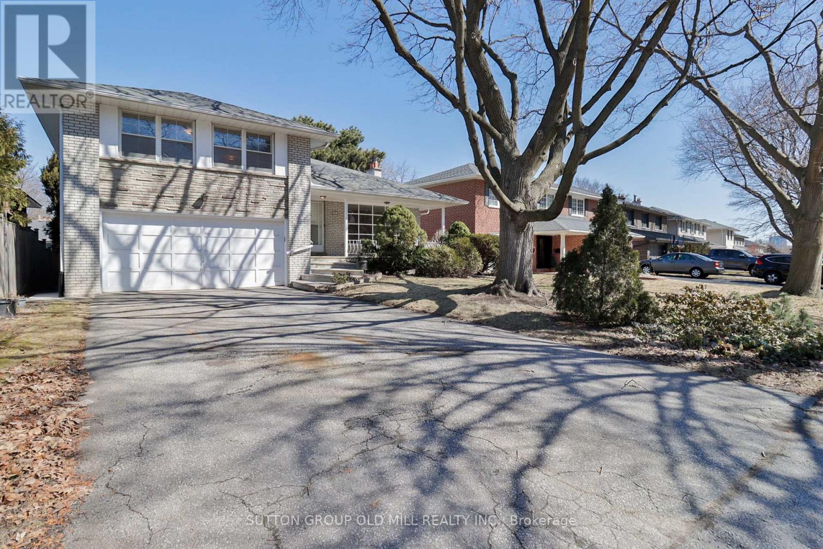 32 HUNTING RIDGE, Toronto, Ontario