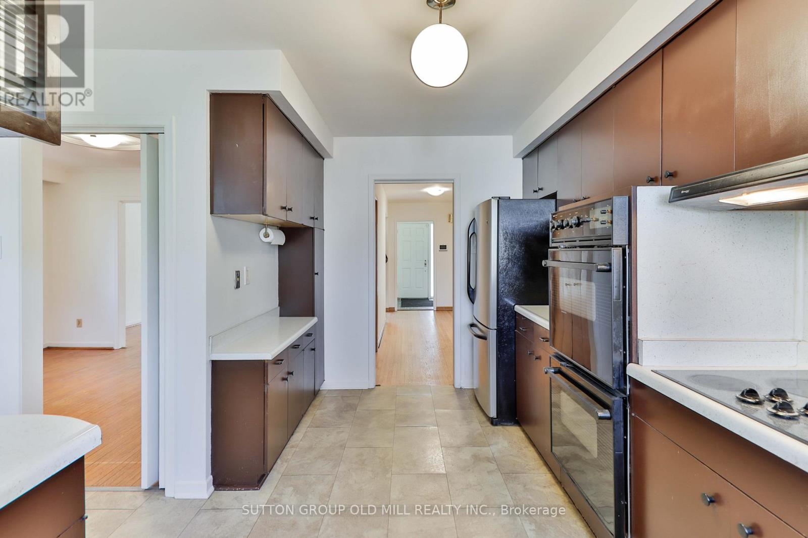 32 Hunting Ridge, Toronto, Ontario  M9R 1B5 - Photo 10 - W13057996