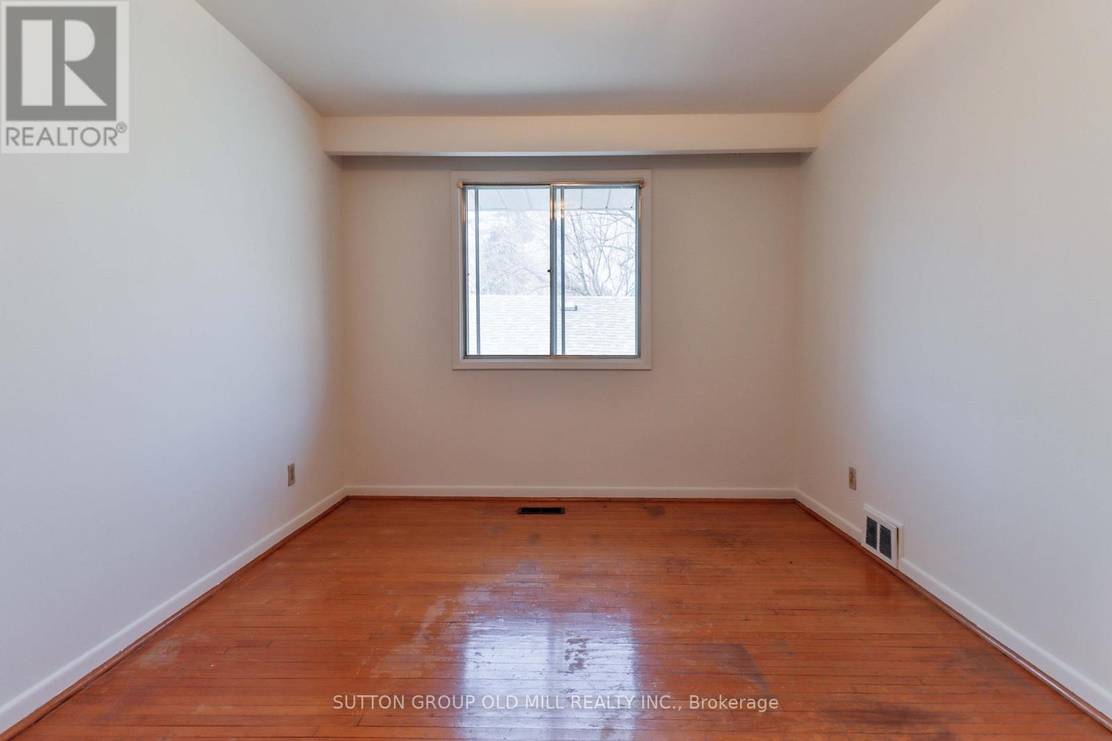 32 Hunting Ridge, Toronto, Ontario  M9R 1B5 - Photo 23 - W13057996