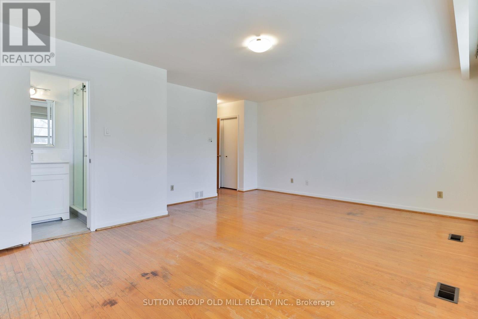 32 Hunting Ridge, Toronto, Ontario  M9R 1B5 - Photo 28 - W13057996