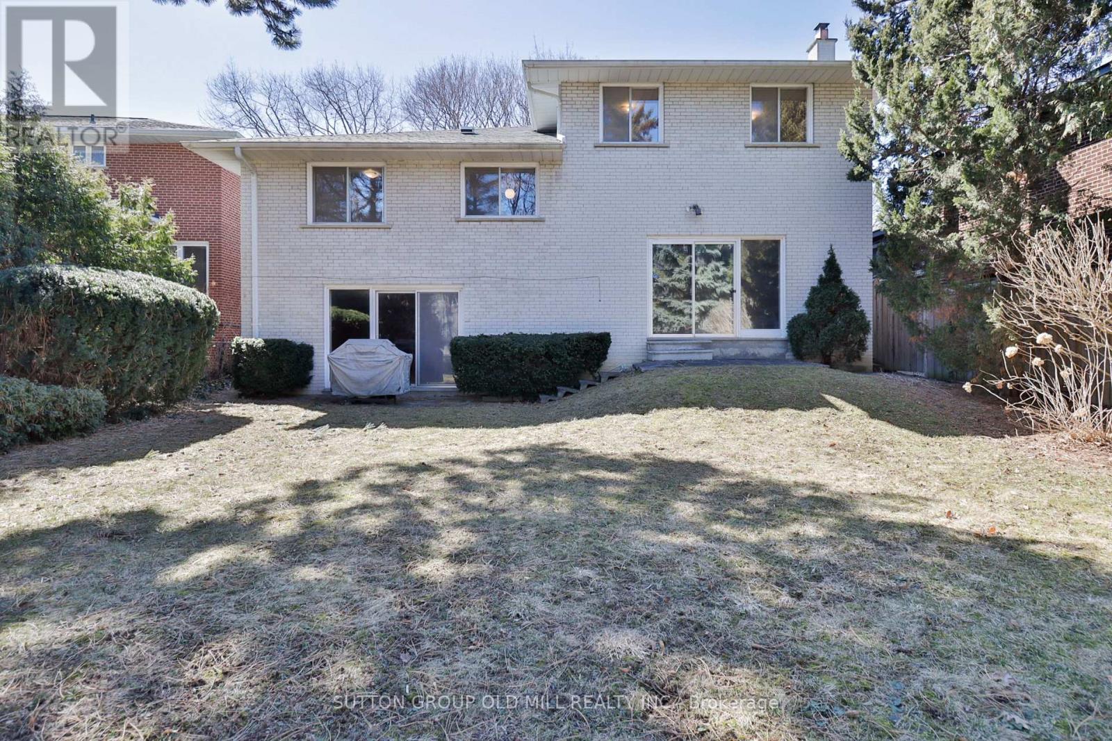 32 Hunting Ridge, Toronto, Ontario  M9R 1B5 - Photo 30 - W13057996