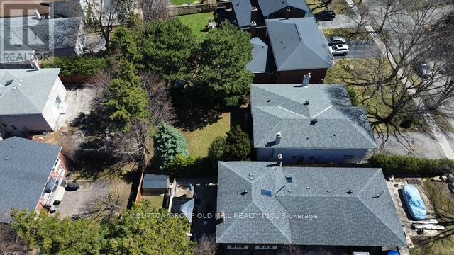 32 Hunting Ridge, Toronto, Ontario  M9R 1B5 - Photo 32 - W13057996