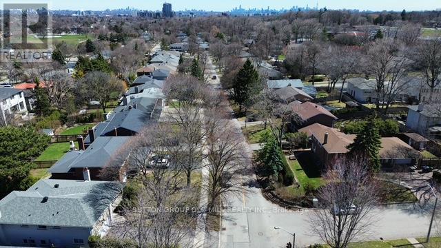 32 Hunting Ridge, Toronto, Ontario  M9R 1B5 - Photo 33 - W13057996