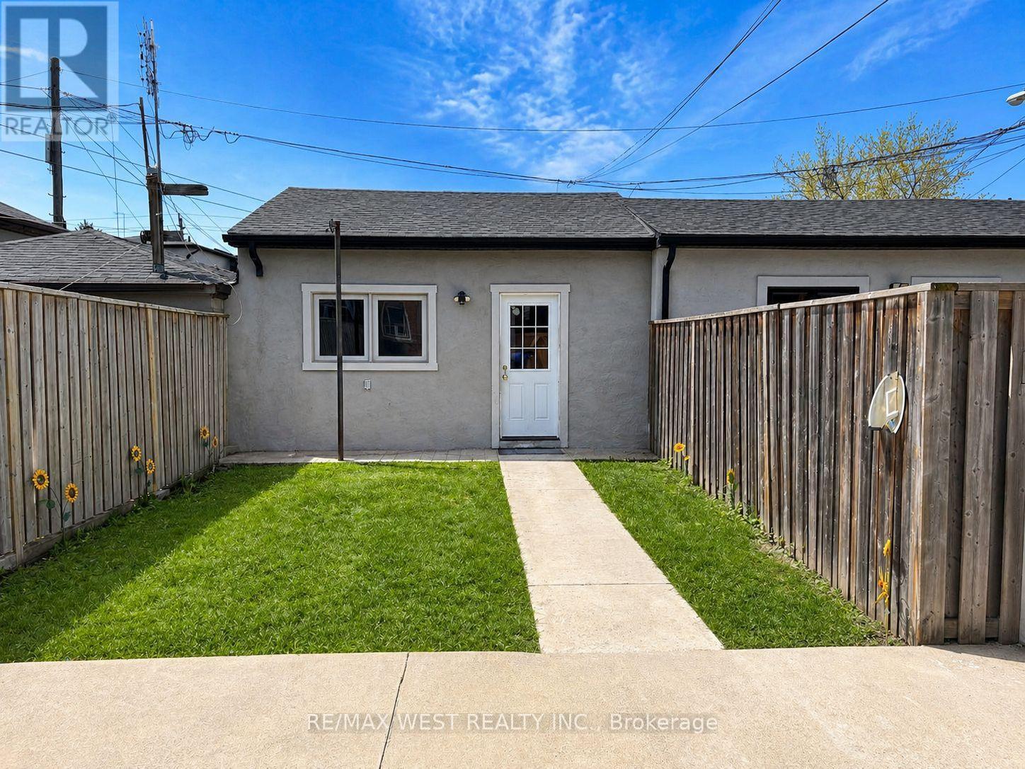 270 Boon Avenue, Toronto, Ontario  M6E 3Z9 - Photo 12 - W13058002