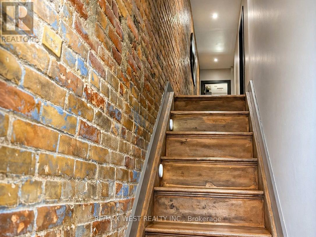 270 Boon Avenue, Toronto, Ontario  M6E 3Z9 - Photo 14 - W13058002