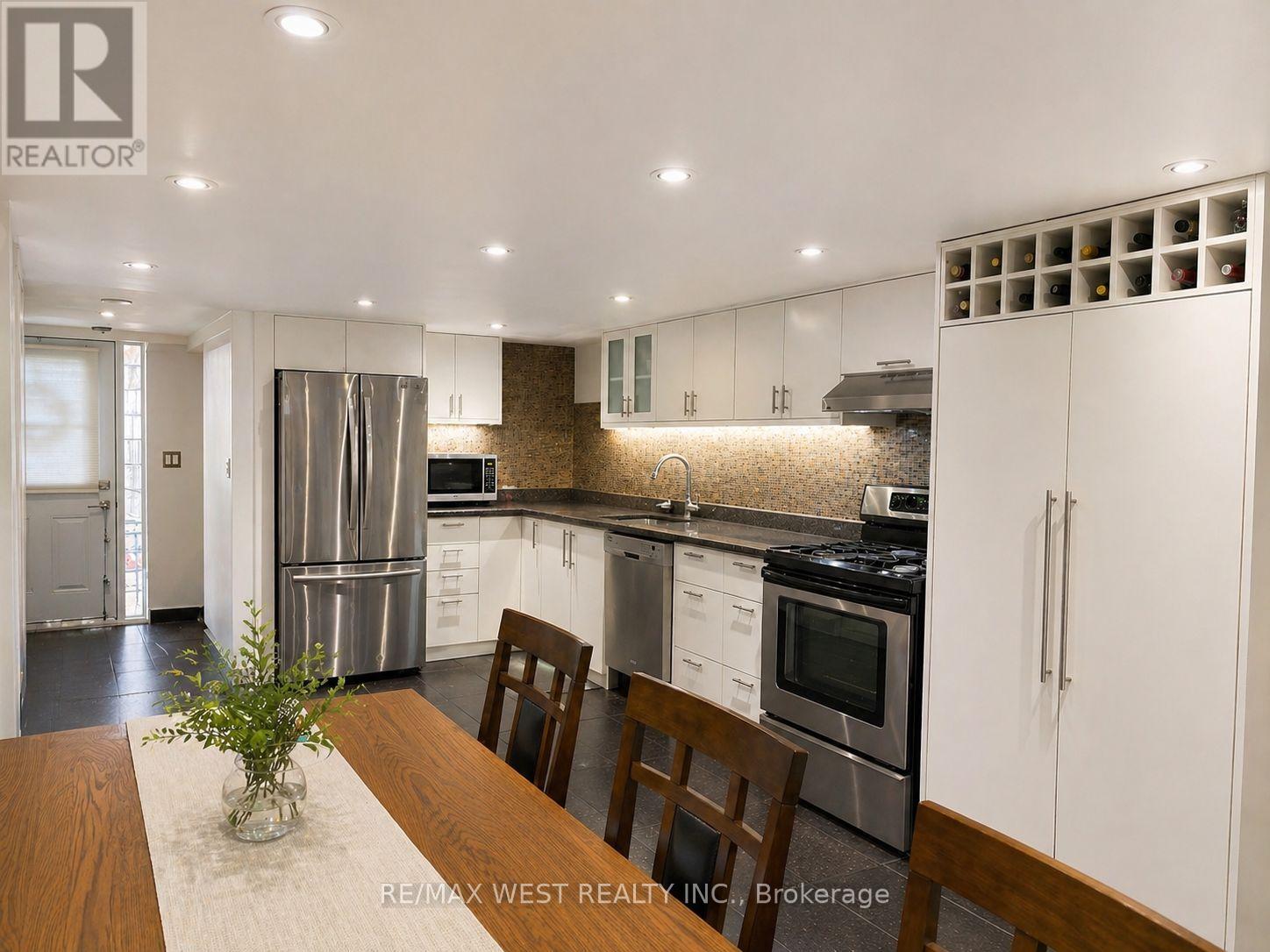 270 Boon Avenue, Toronto, Ontario  M6E 3Z9 - Photo 15 - W13058002