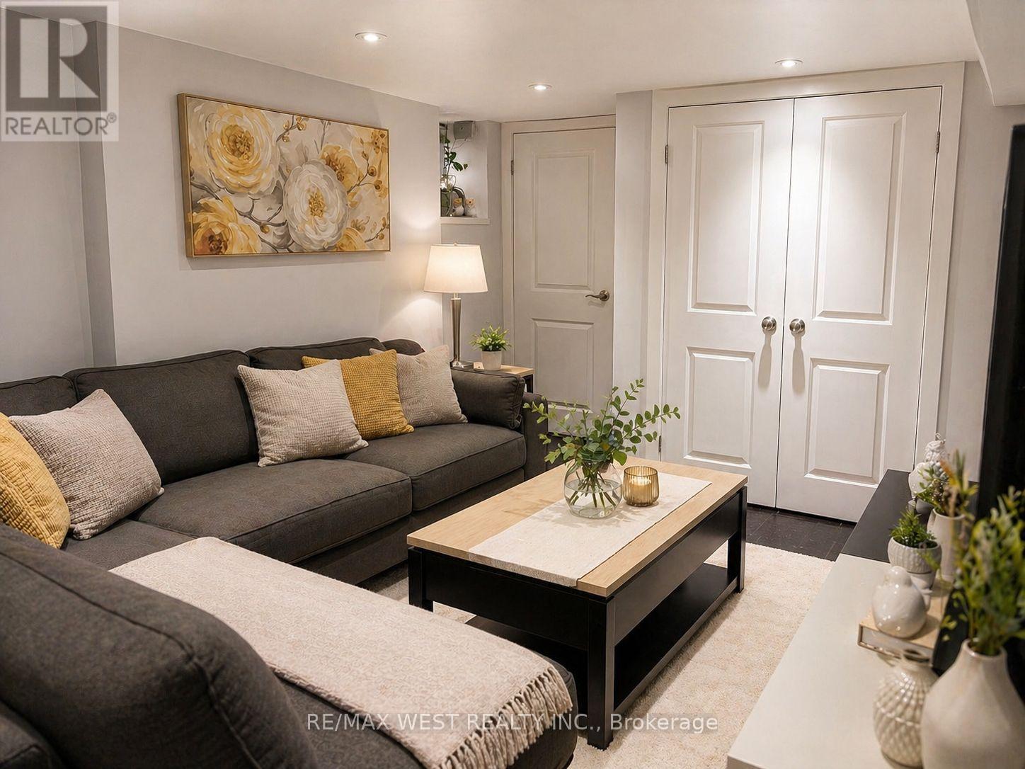 270 Boon Avenue, Toronto, Ontario  M6E 3Z9 - Photo 17 - W13058002