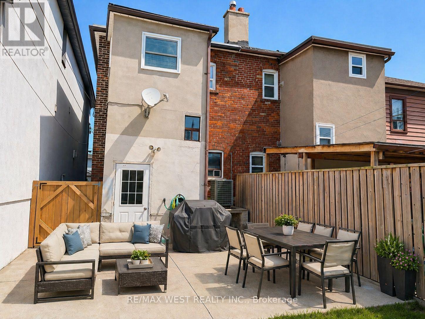 270 Boon Avenue, Toronto, Ontario  M6E 3Z9 - Photo 18 - W13058002