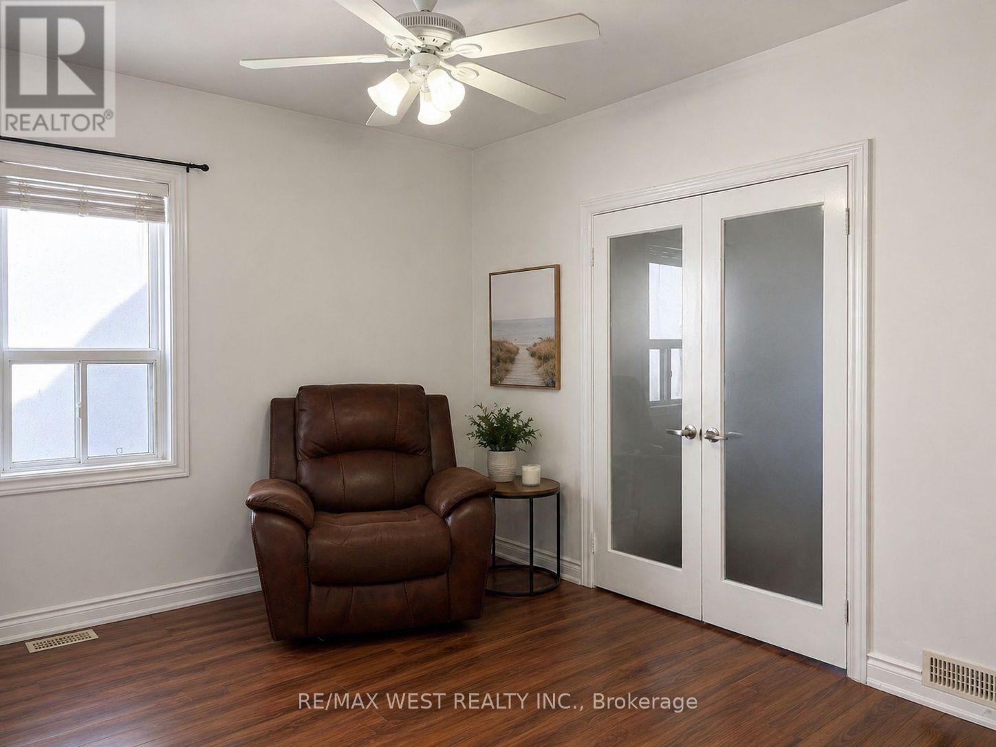 270 Boon Avenue, Toronto, Ontario  M6E 3Z9 - Photo 5 - W13058002