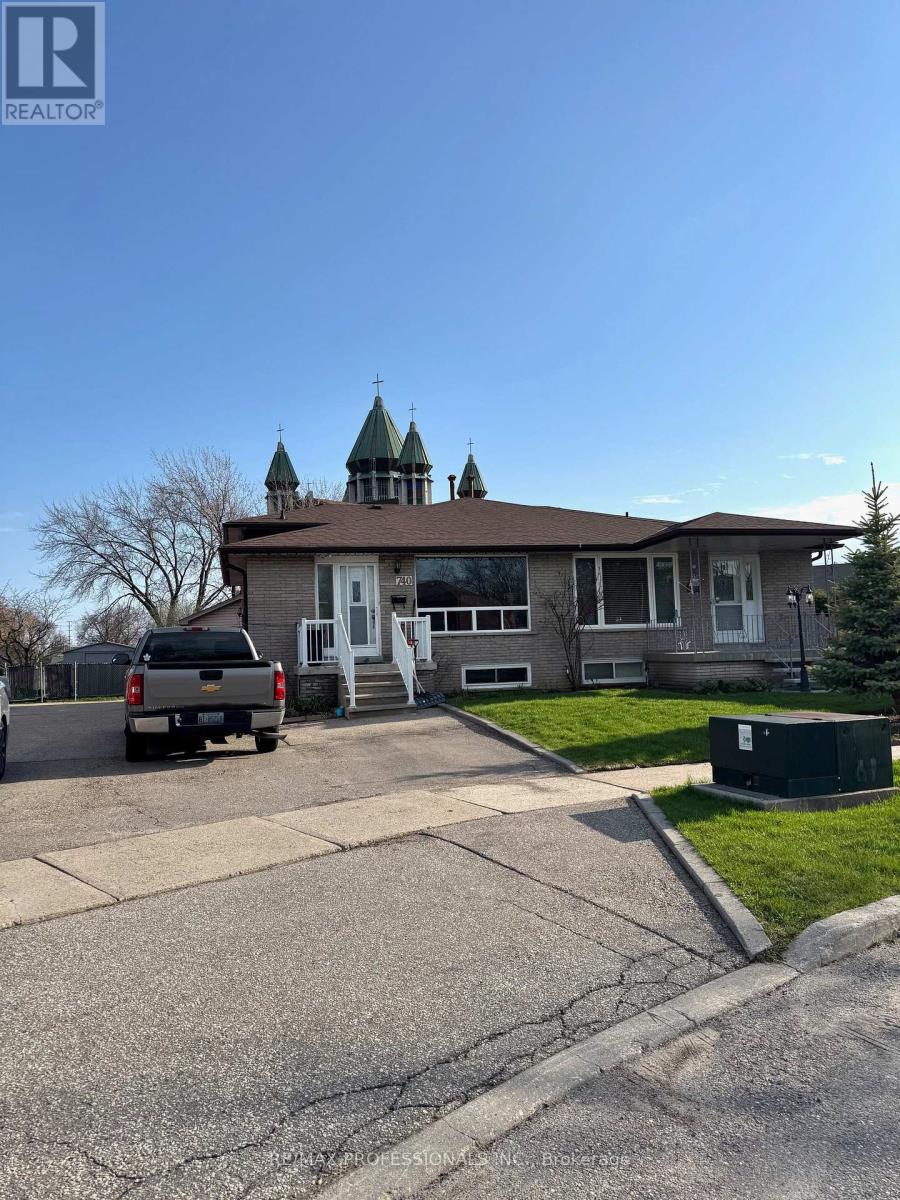 Bsmt - 740 Annamore Drive, Mississauga, Ontario  L4Y 2V7 - Photo 1 - W13058068