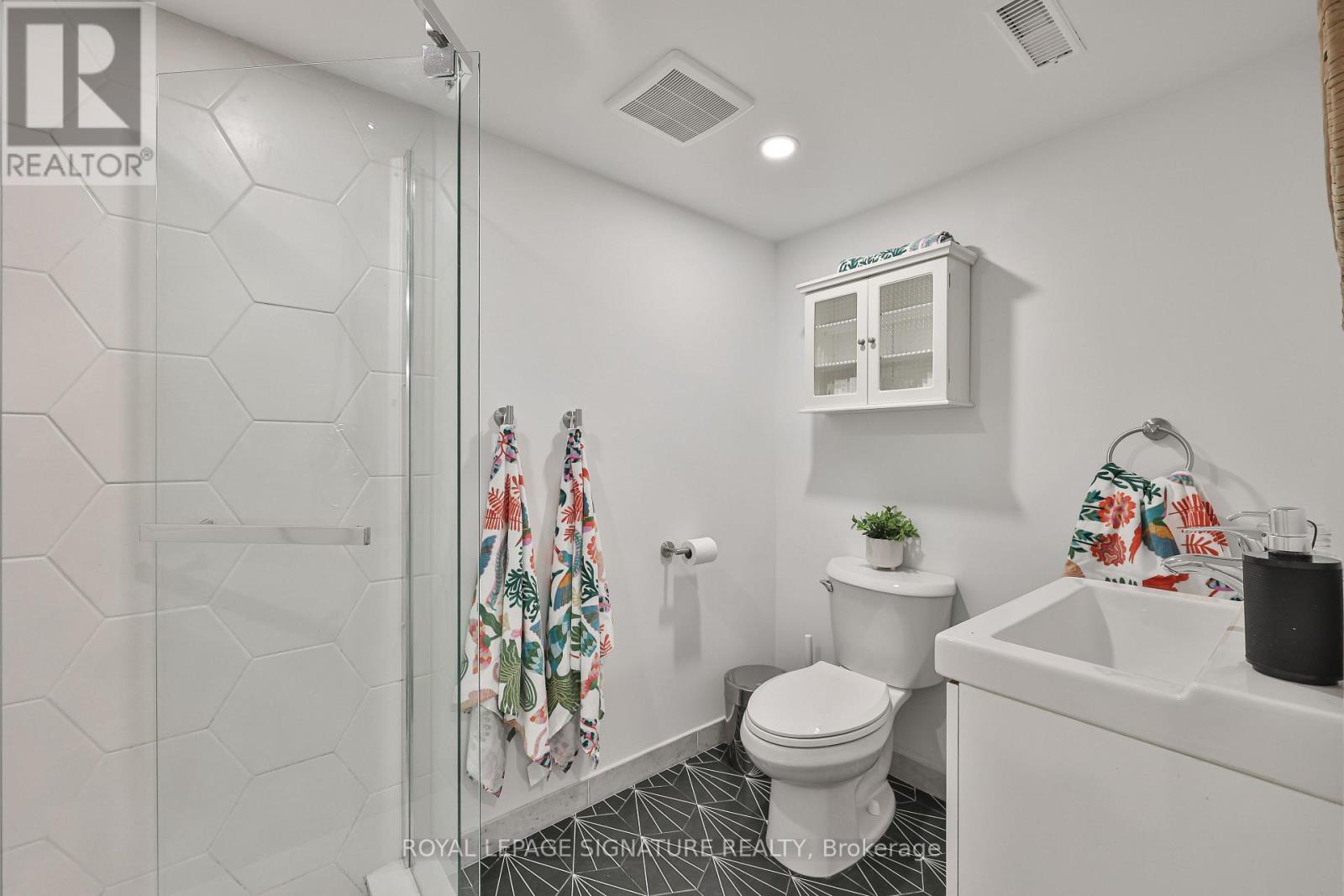 71 South Bonnington Avenue, Toronto, Ontario  M1N 3M2 - Photo 27 - E13057390