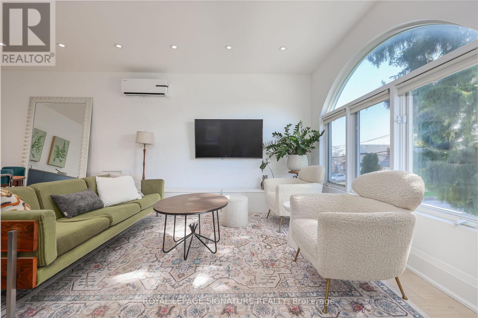 71 South Bonnington Avenue, Toronto, Ontario  M1N 3M2 - Photo 4 - E13057390