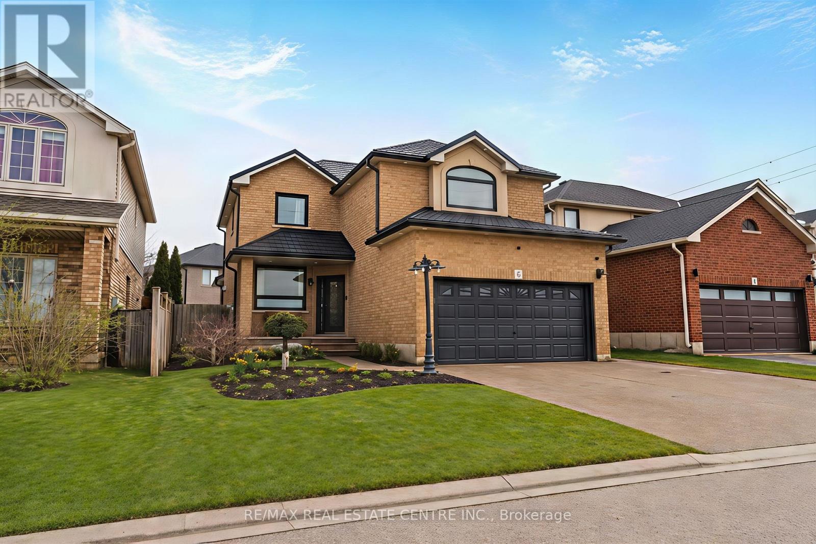 6 SECOND ROAD W, Hamilton, Ontario