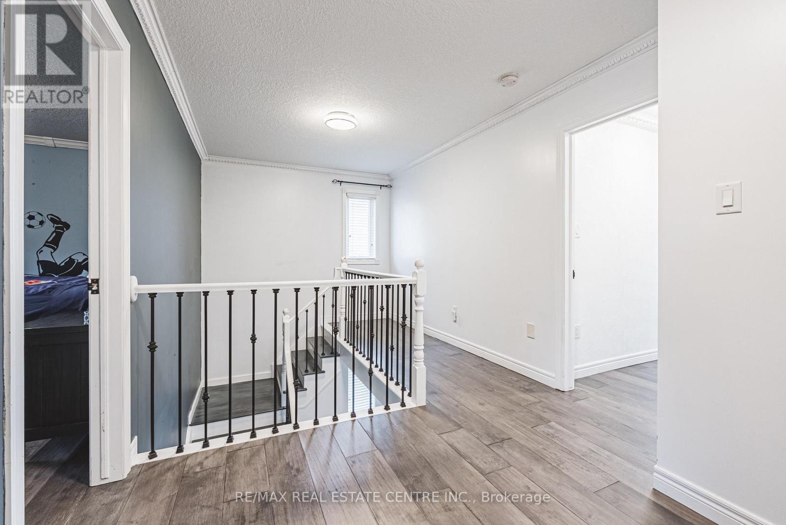 6 Second Road W, Hamilton, Ontario  L8J 2R8 - Photo 17 - X12807258