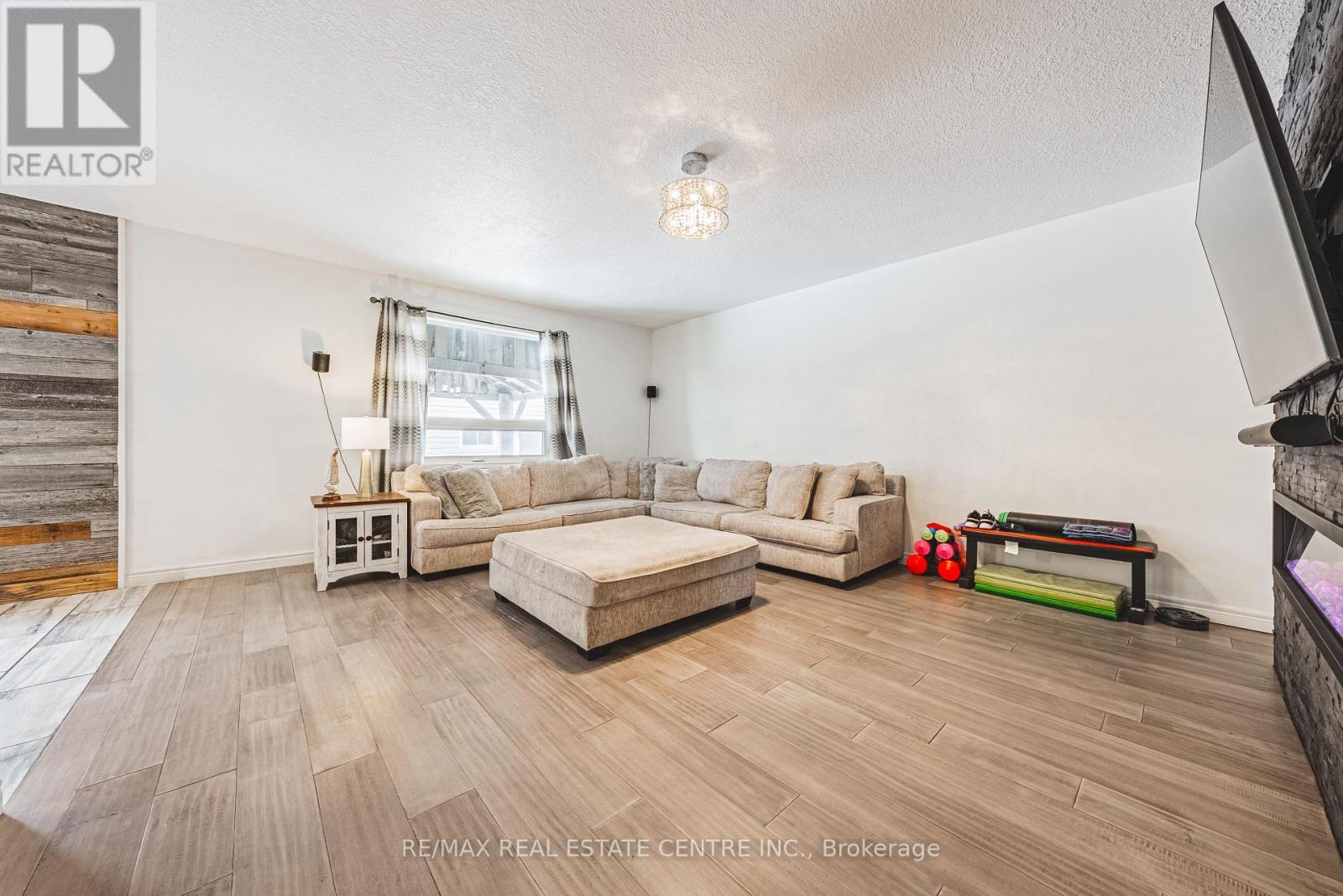 6 Second Road W, Hamilton, Ontario  L8J 2R8 - Photo 8 - X12807258