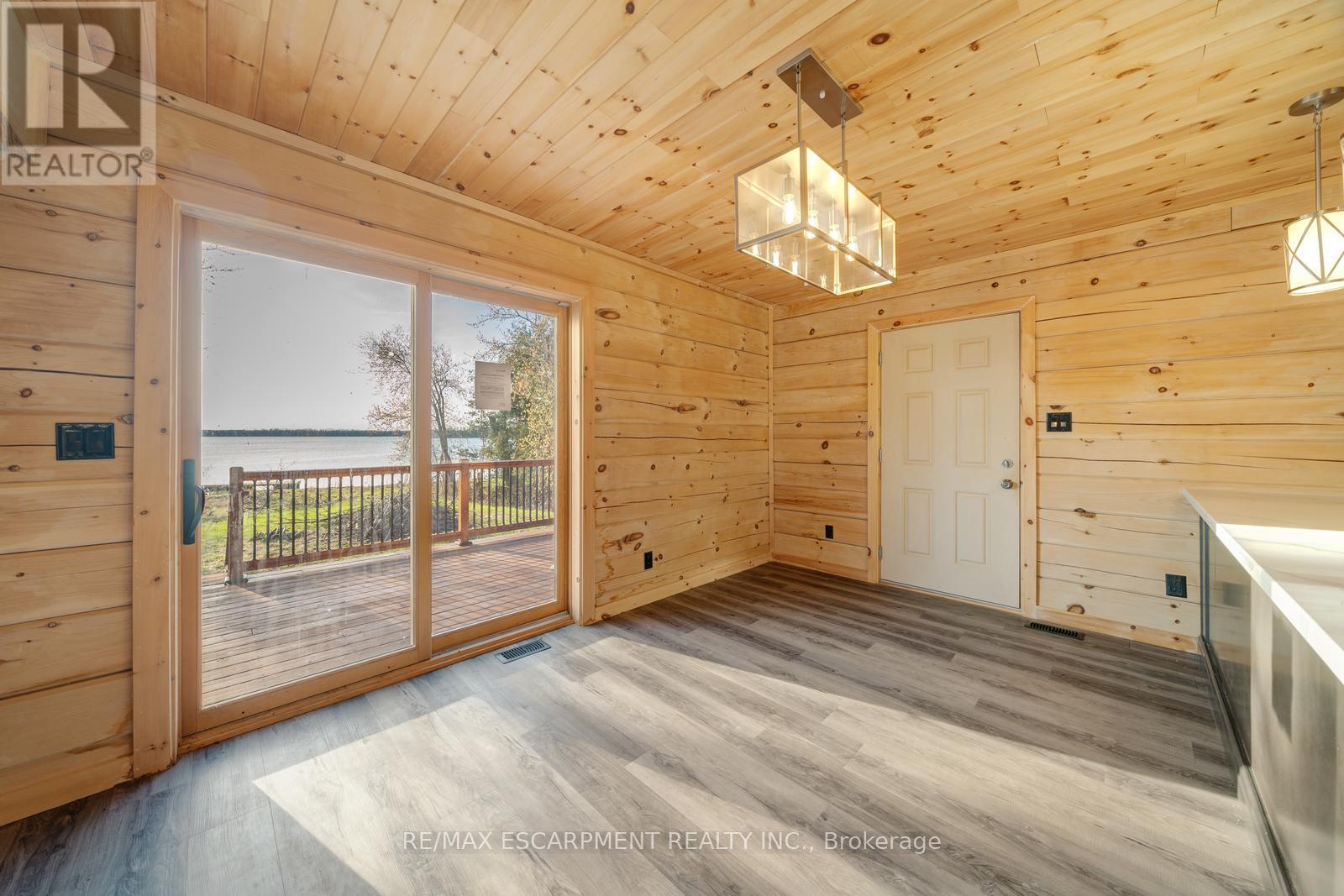 33 Laird Drive, Kawartha Lakes, Ontario  K9V 4R6 - Photo 14 - X12880482