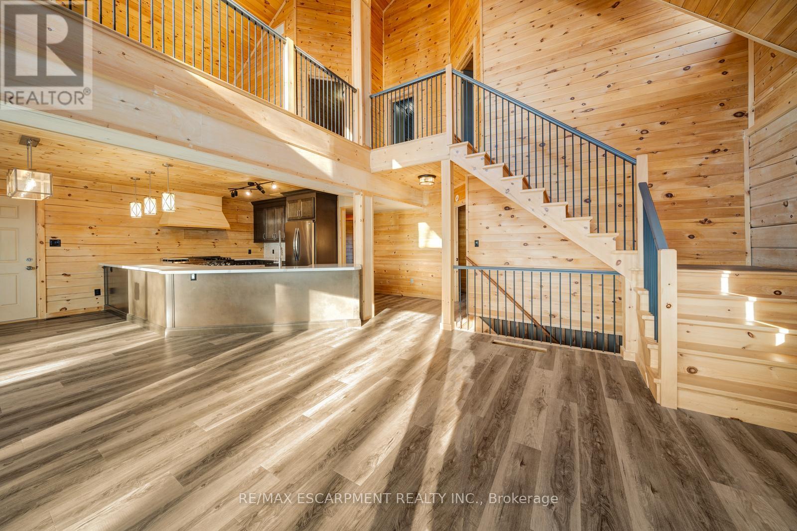 33 Laird Drive, Kawartha Lakes, Ontario  K9V 4R6 - Photo 19 - X12880482