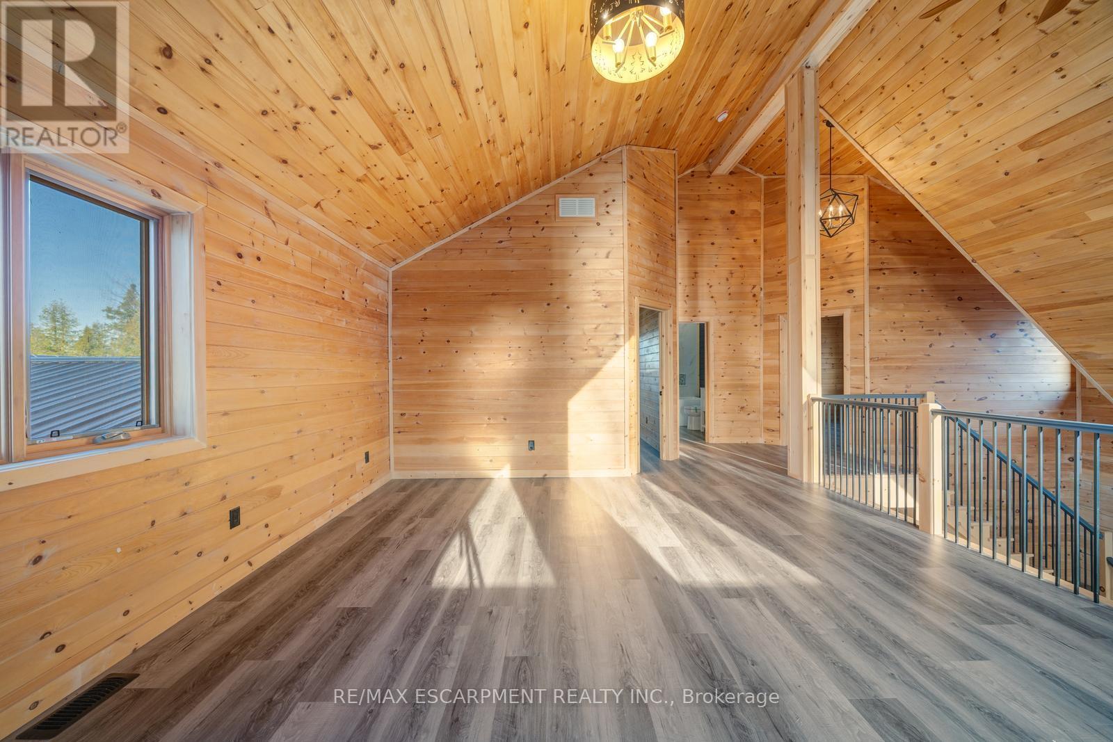 33 Laird Drive, Kawartha Lakes, Ontario  K9V 4R6 - Photo 32 - X12880482