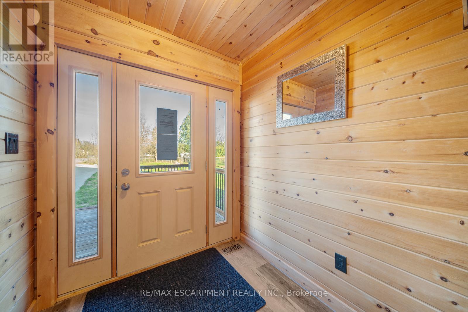 33 Laird Drive, Kawartha Lakes, Ontario  K9V 4R6 - Photo 4 - X12880482