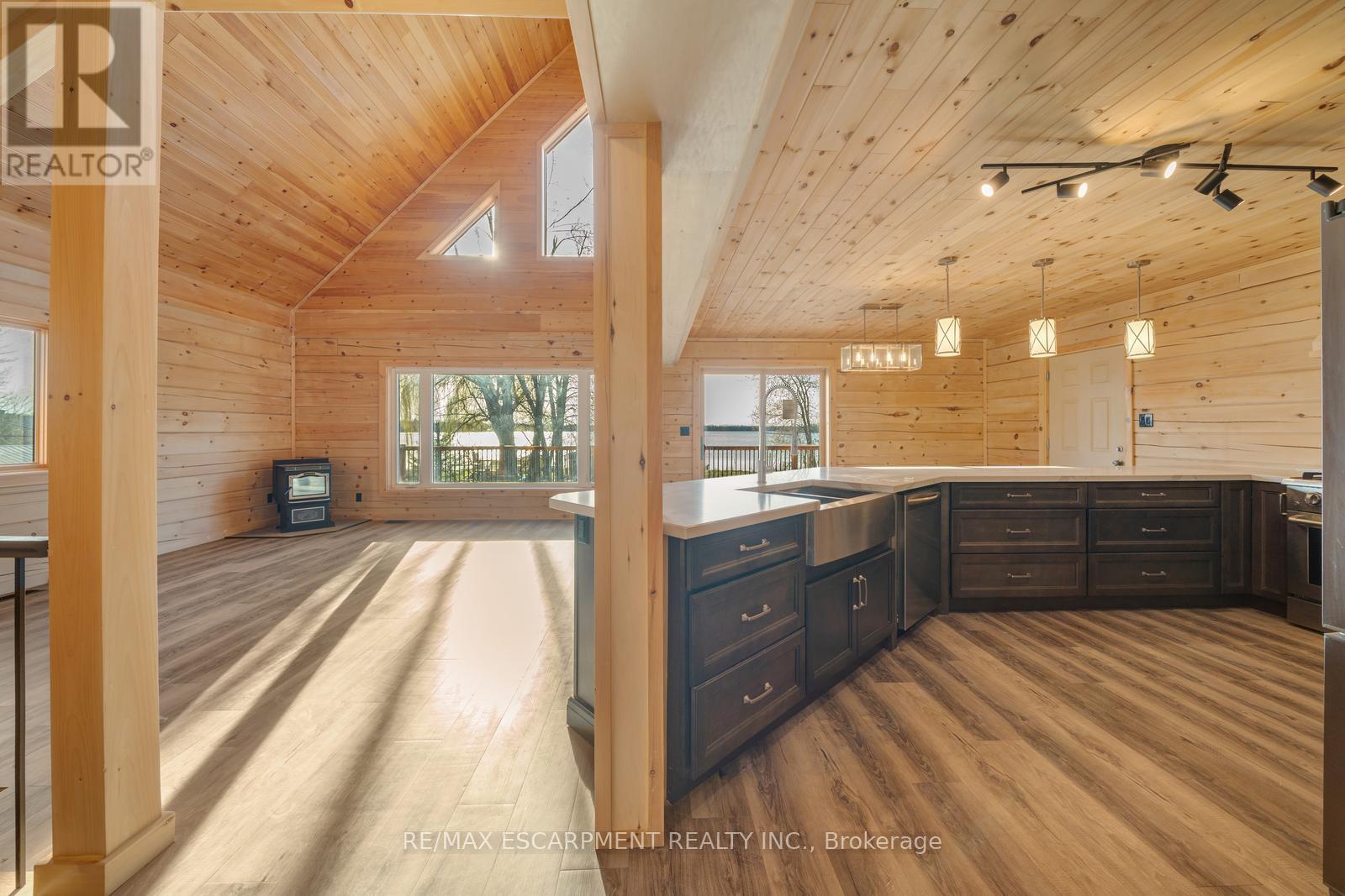 33 Laird Drive, Kawartha Lakes, Ontario  K9V 4R6 - Photo 8 - X12880482