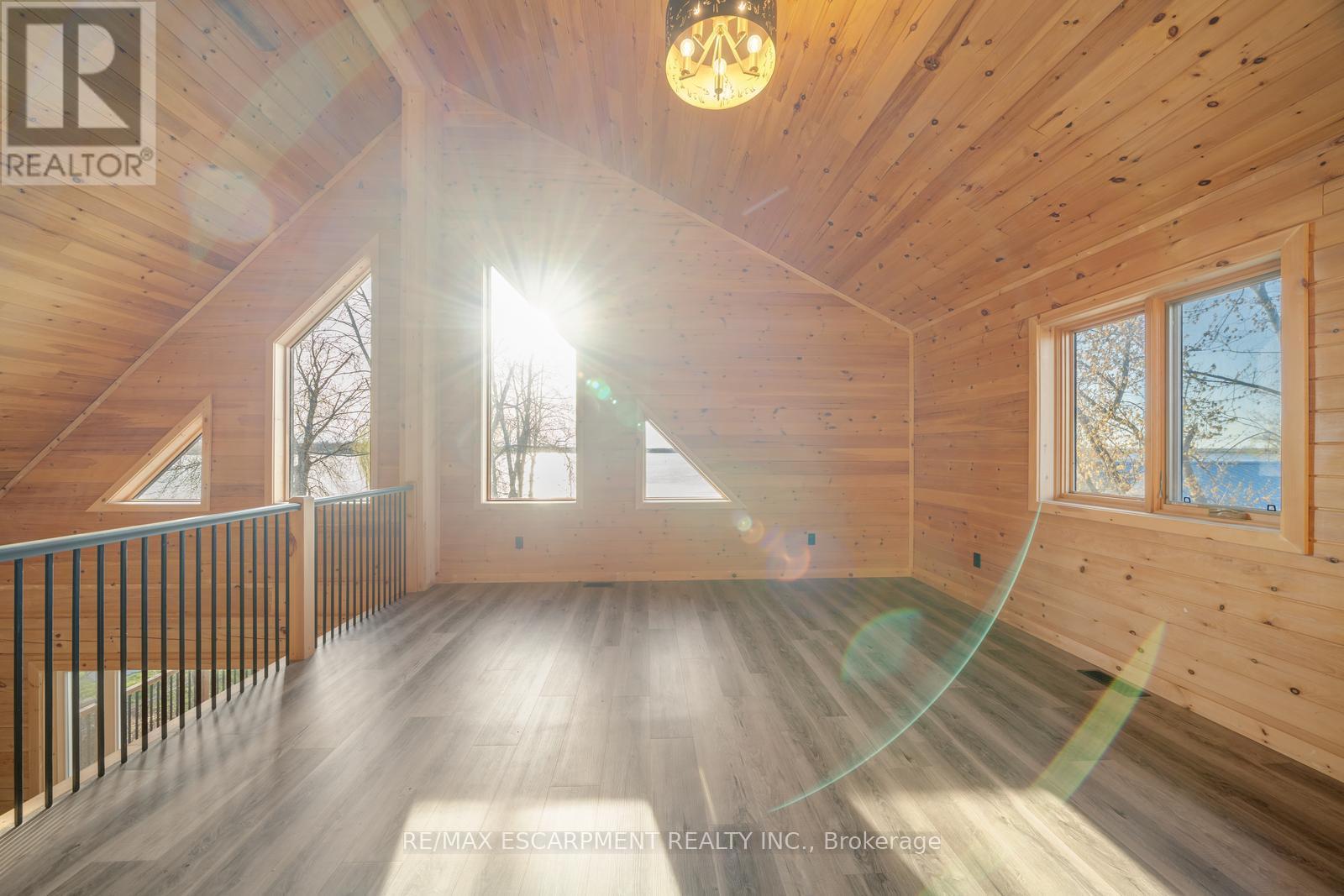 33 Laird Drive, Kawartha Lakes, Ontario  K9V 4R6 - Photo 29 - X12880482