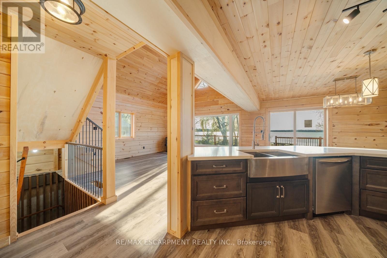 33 Laird Drive, Kawartha Lakes, Ontario  K9V 4R6 - Photo 7 - X12880482