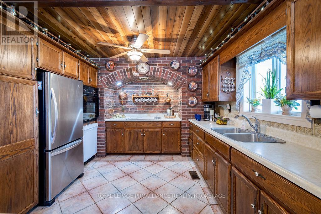 2854 Highway 15, Kingston, Ontario  K7L 4V3 - Photo 18 - X13058144