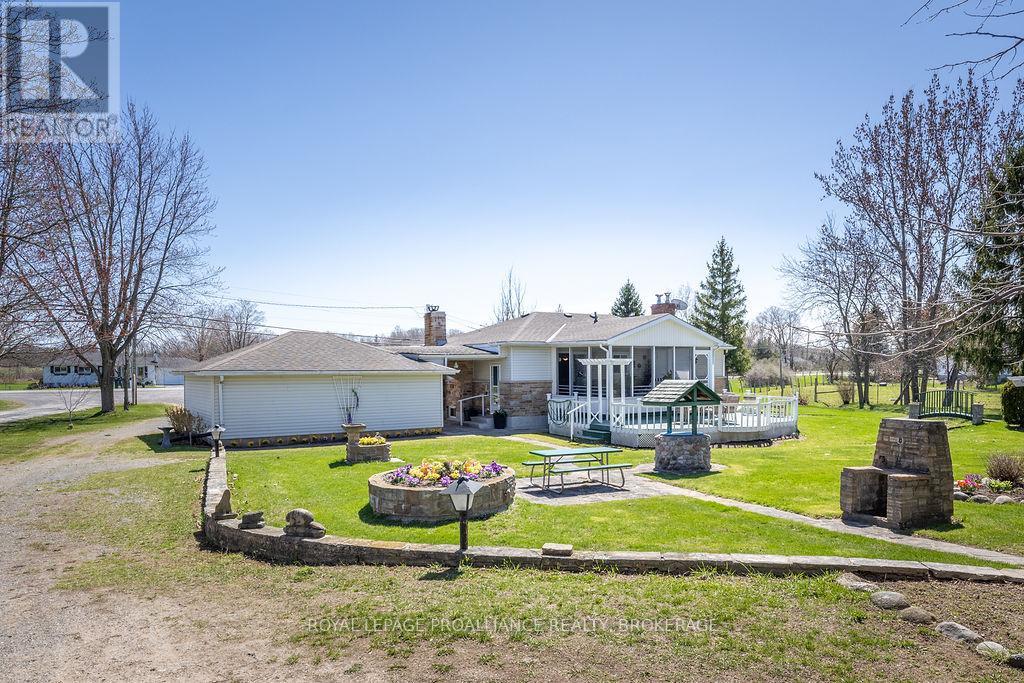 2854 Highway 15, Kingston, Ontario  K7L 4V3 - Photo 9 - X13058144