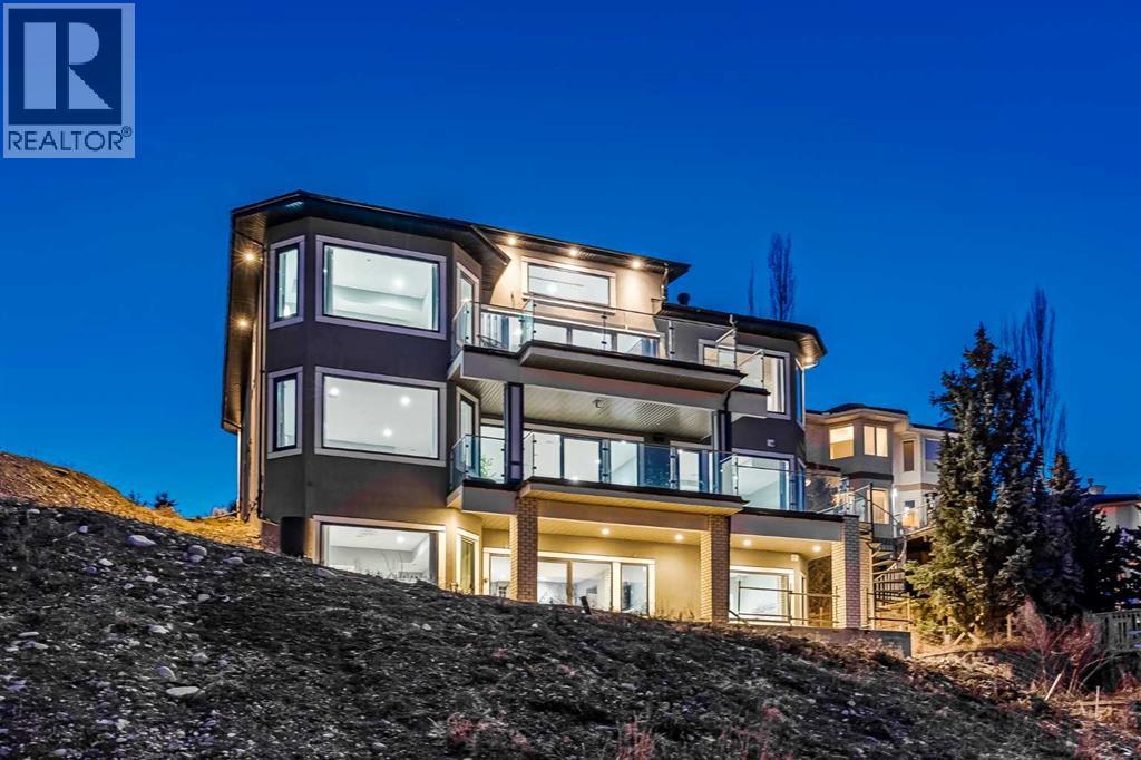 26 Patina Hill Sw, Calgary, Alberta  T3H 2C7 - Photo 49 - A2298630