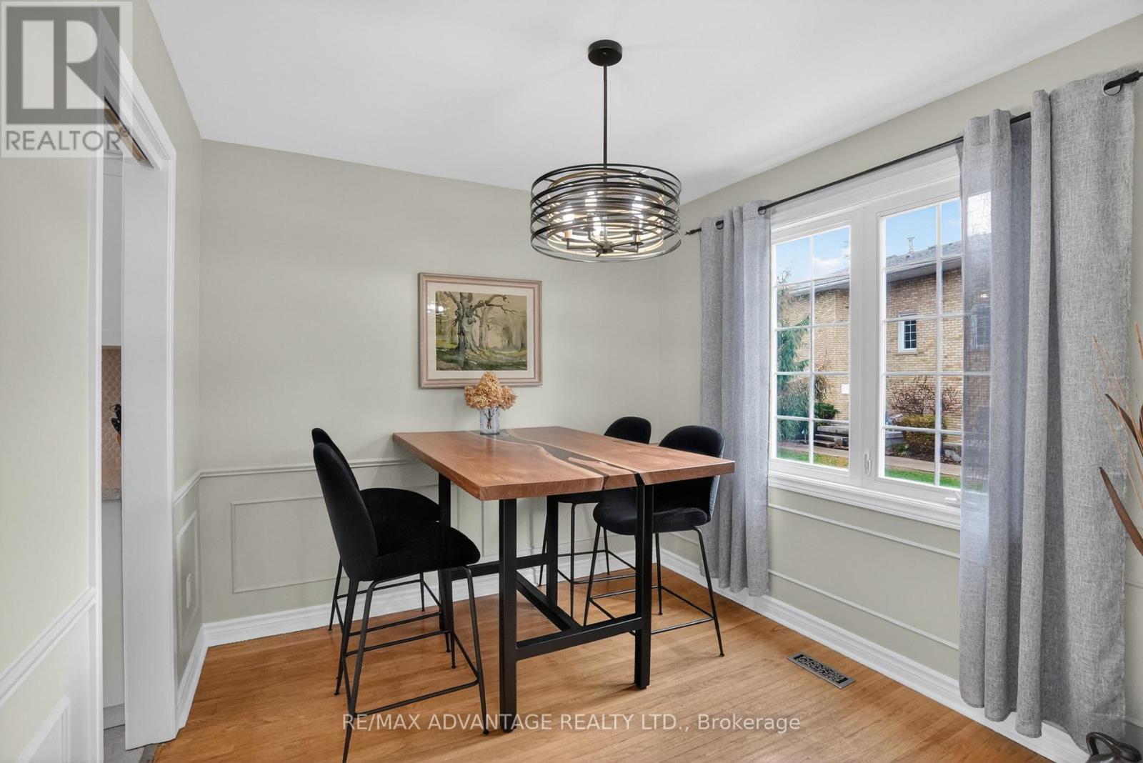 222 Homestead Crescent, London North, Ontario  N6G 2E5 - Photo 4 - X13058084