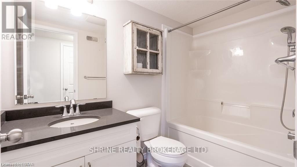 59 - 3200 Singleton Avenue, London South, Ontario  N6L 0C7 - Photo 2 - X13058136