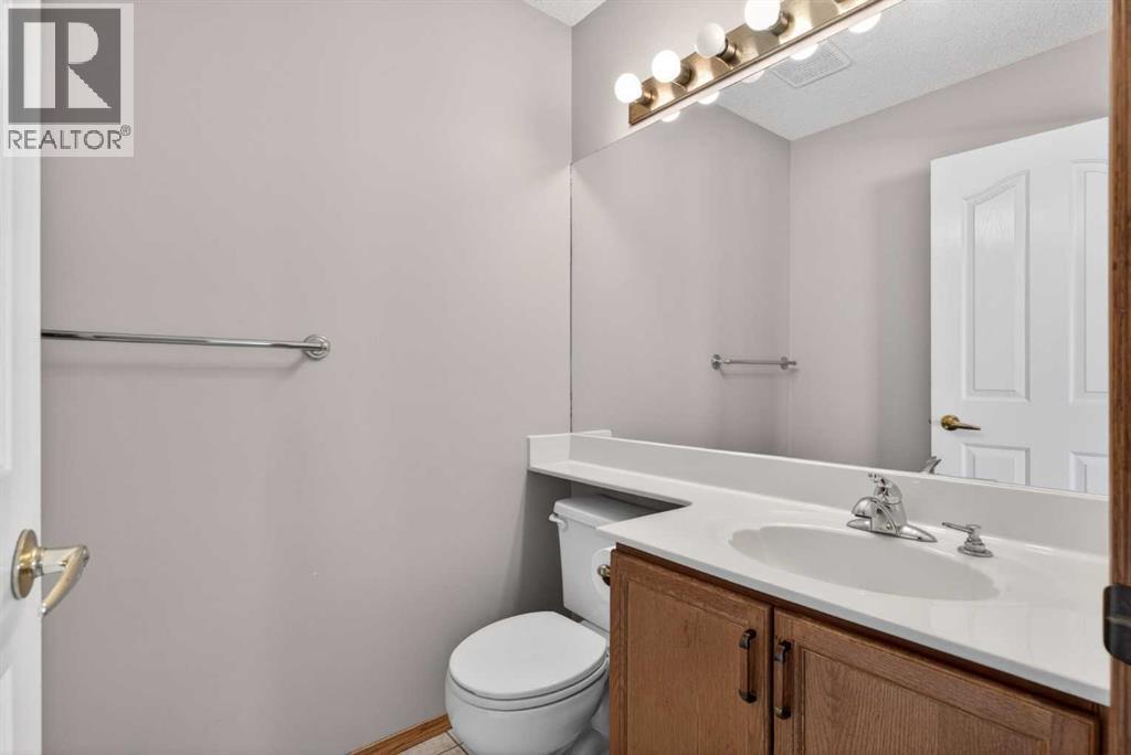 416 Douglas Glen Close SE, Calgary, Alberta  T2Z 3A4 - Photo 16 - A2302986