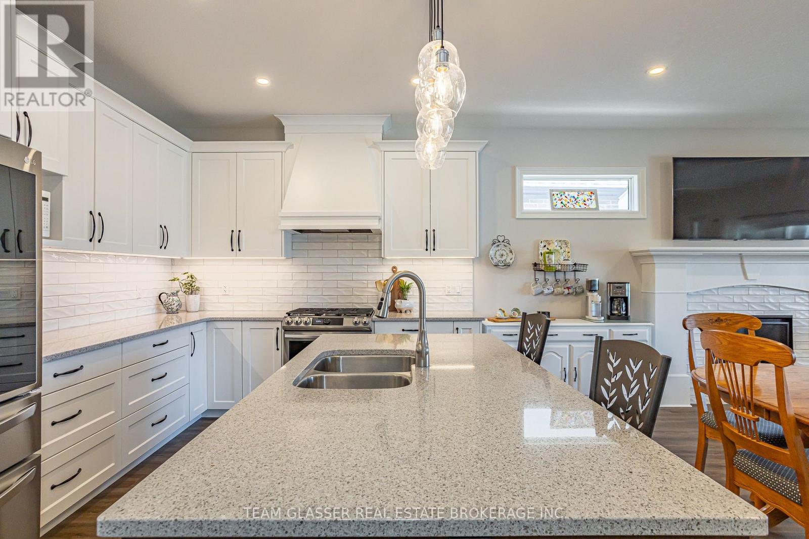 176 Boardwalk Way, Thames Centre, Ontario  N0L 1G2 - Photo 8 - X13058194