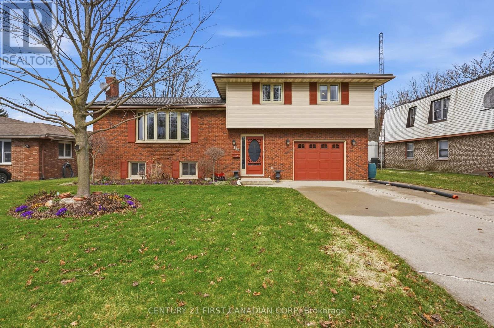 289 RIDOUT STREET, West Elgin, Ontario