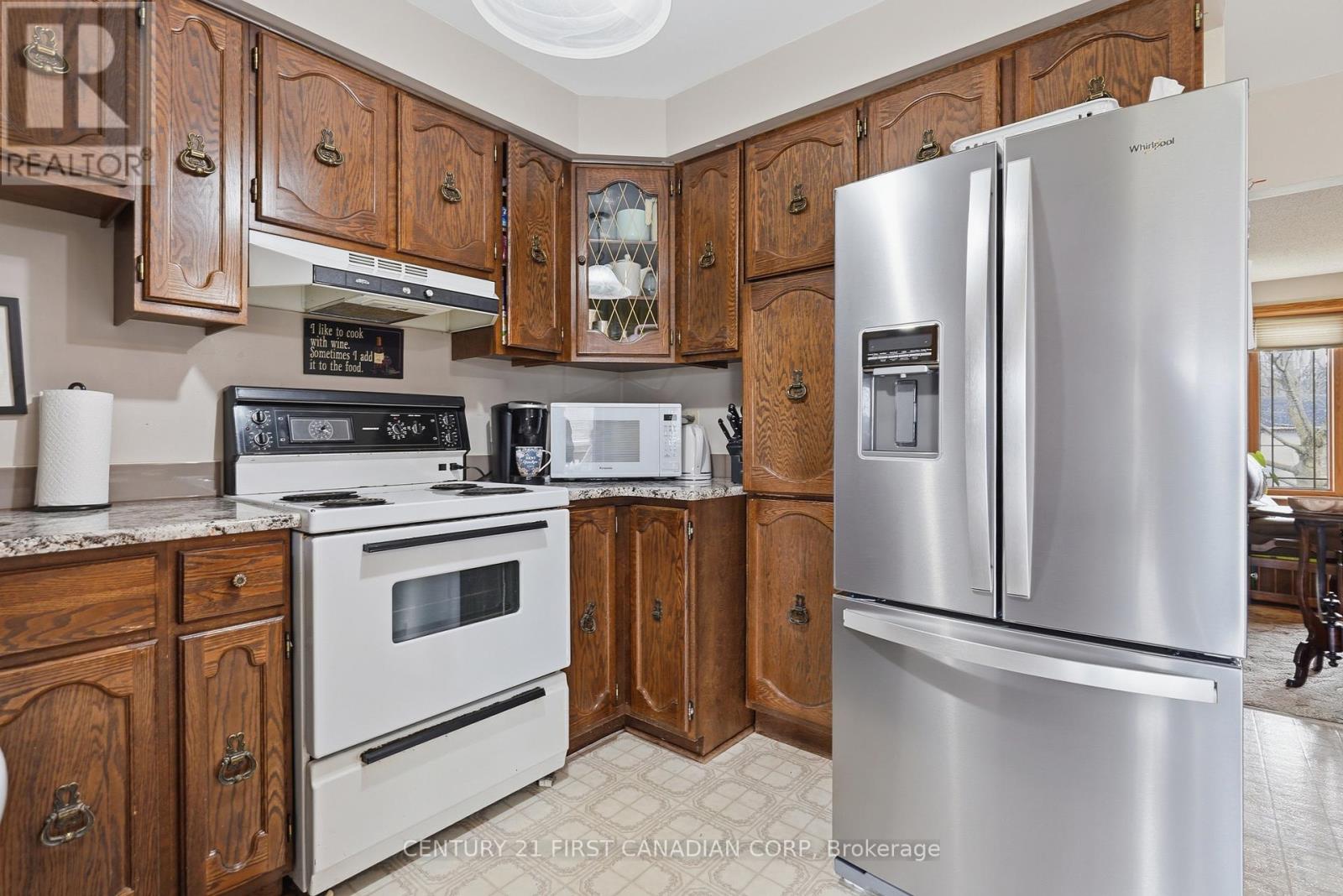 289 Ridout Street, West Elgin, Ontario  N0L 2C0 - Photo 14 - X13058220