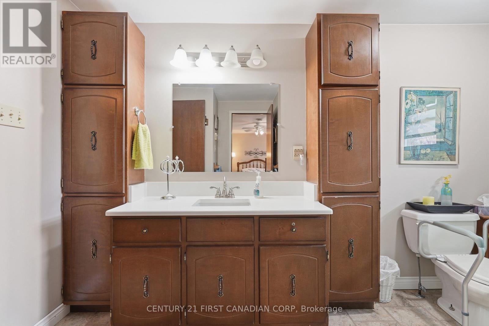 289 Ridout Street, West Elgin, Ontario  N0L 2C0 - Photo 21 - X13058220