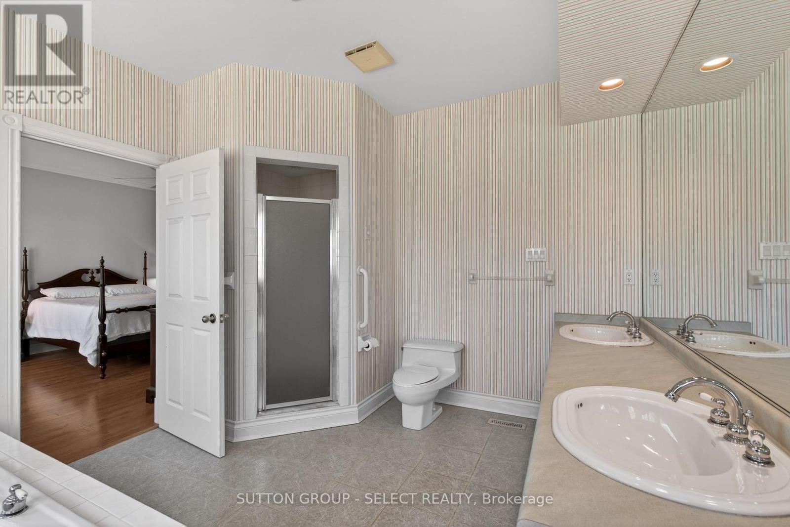 300 Windermere Court W, London North, Ontario  N6G 4J5 - Photo 14 - X13058266