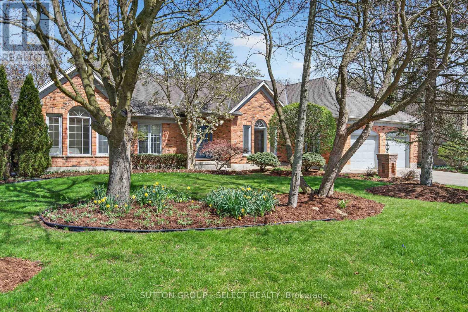 300 Windermere Court W, London North, Ontario  N6G 4J5 - Photo 5 - X13058266