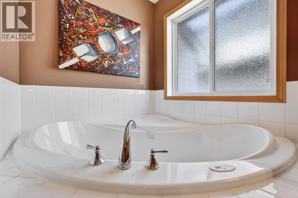 136 West Creek Glen, Chestermere, Alberta  T1X 1P8 - Photo 27 - A2305275