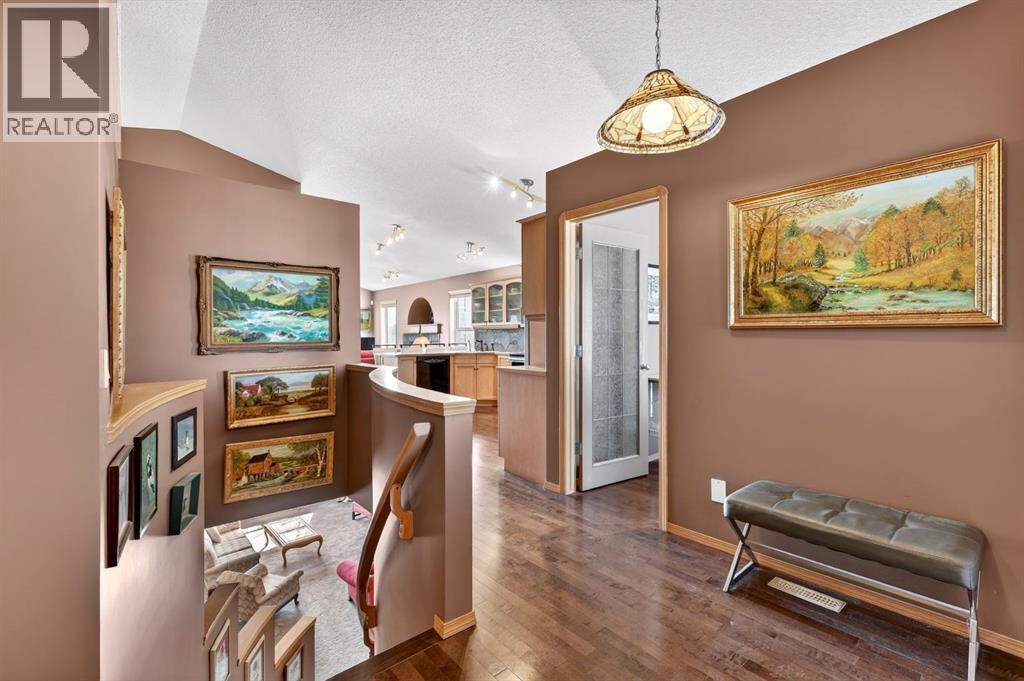 136 West Creek Glen, Chestermere, Alberta  T1X 1P8 - Photo 8 - A2305275