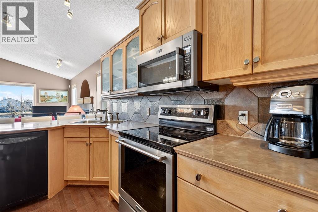 136 West Creek Glen, Chestermere, Alberta  T1X 1P8 - Photo 11 - A2305275