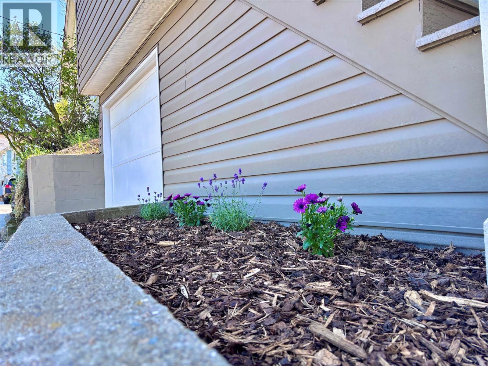 1994 Topping Street Street, Trail, British Columbia  V1R 2G8 - Photo 7 - 10366862