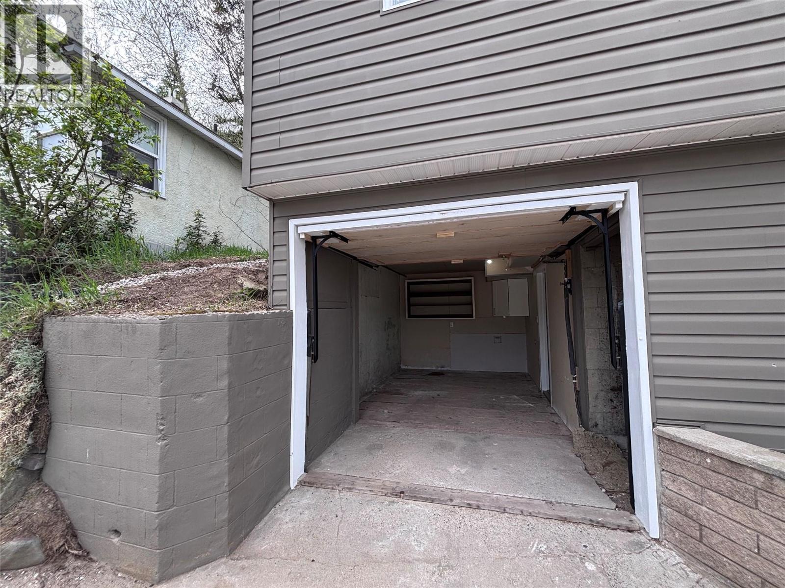 1994 Topping Street Street, Trail, British Columbia  V1R 2G8 - Photo 8 - 10366862