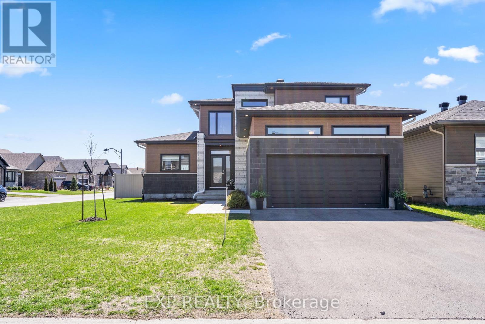 633 Cobalt Street, Clarence-Rockland, Ontario  K4K 0L7 - Photo 2 - X13058214