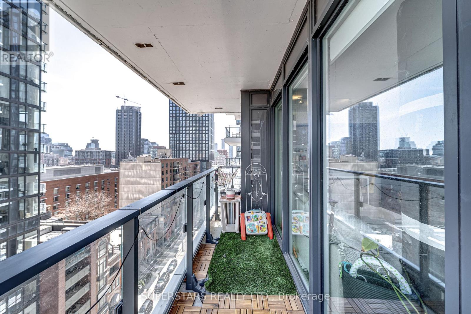 1110 - 77 Shuter Street, Toronto, Ontario  M5B 0B8 - Photo 15 - C13057082