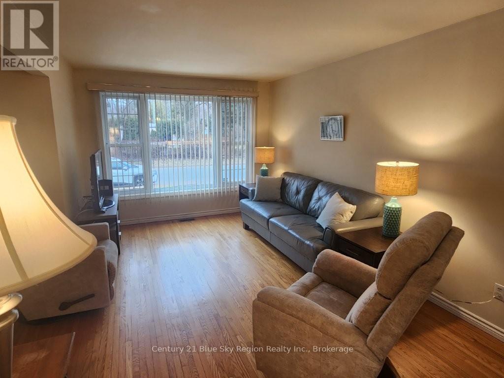 1976 Mckeown Avenue, North Bay, Ontario  P1B 7N6 - Photo 10 - X13058248